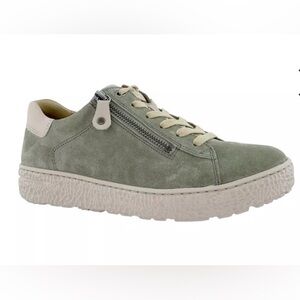 Hartjes sage green suede & leather Phil sneaker. Zipper and tie upper. Size 8.5